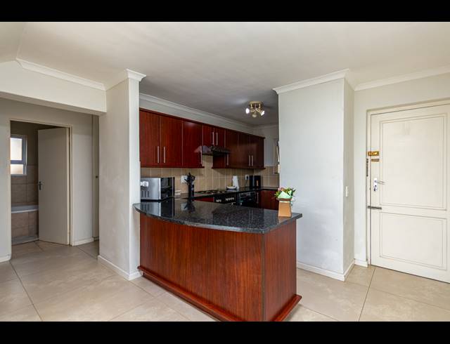 2 BEDROOM APARTMENT TO LET IN CENTURY CITY